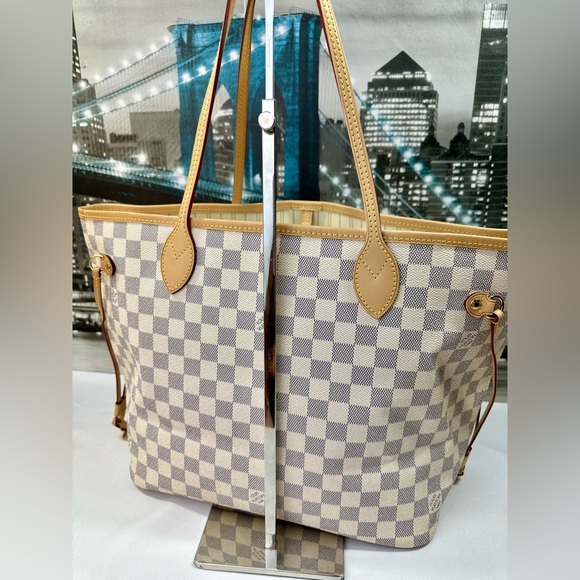 💕SOLD💕Louis Vuitton Neverfull MM Azur Beige Cursive - Picture 7 of 16